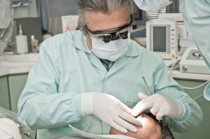 DENTISTE