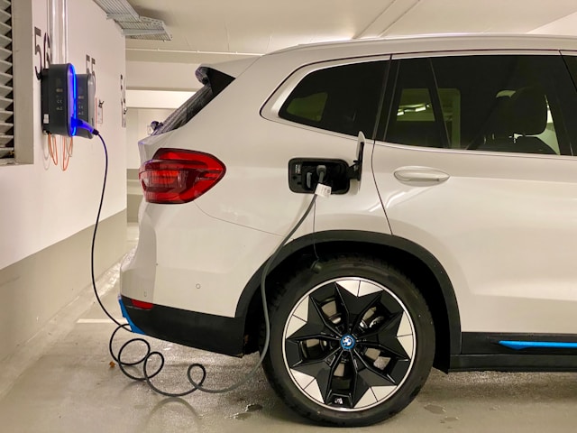 Comment choisir la voiture électrique idéale pour vos besoins ?