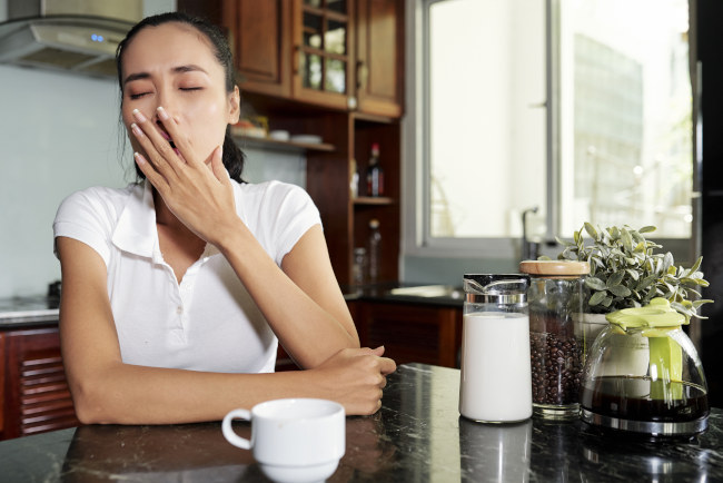 Remèdes naturels et recettes maison pour lutter contre la mauvaise haleine