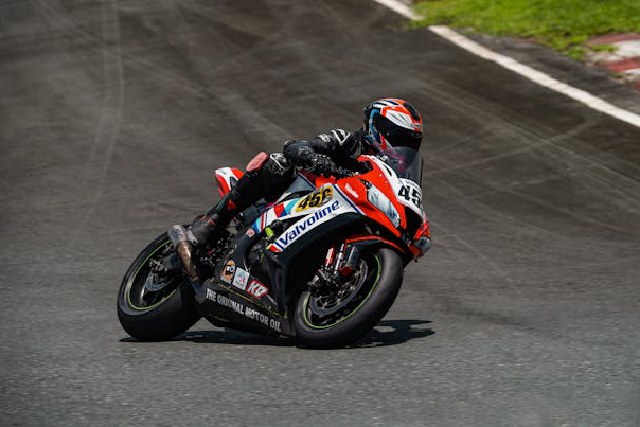 Découvrez notre guide d’achat des motos sportives incontournables de 2022