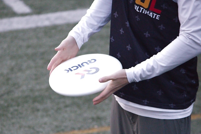 Le matériel essentiel pour s’initier au Ultimate frisbee